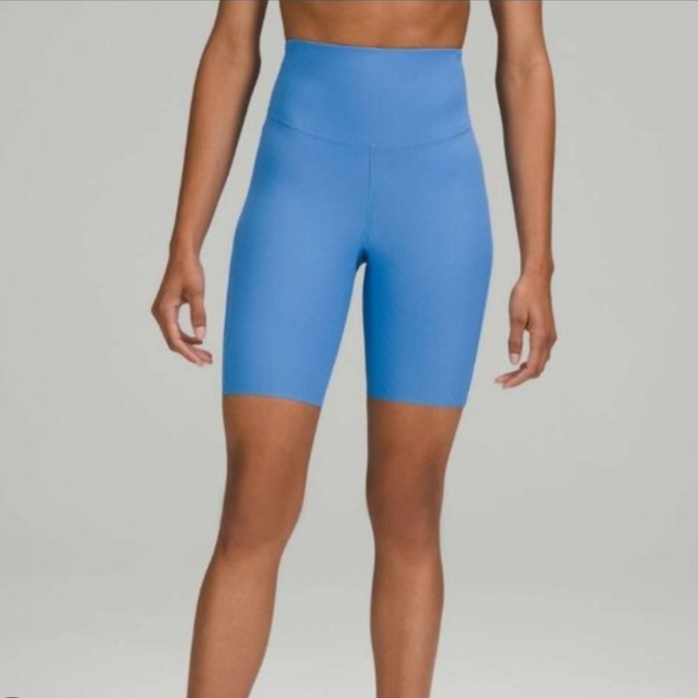 lululemon athletica Women's Blue Ribbed Shorts